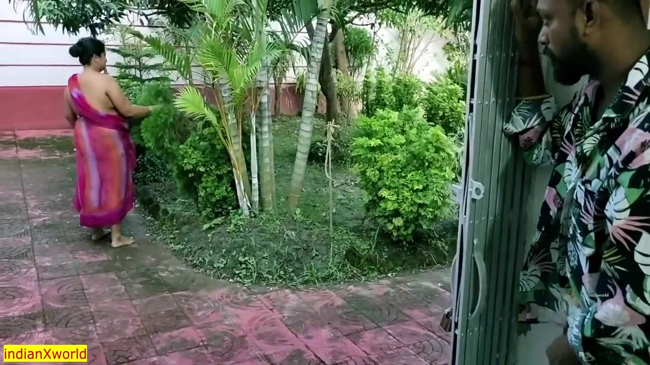 Indian Beautiful Maid Hot Sex At Open Garden!! Viral Sex