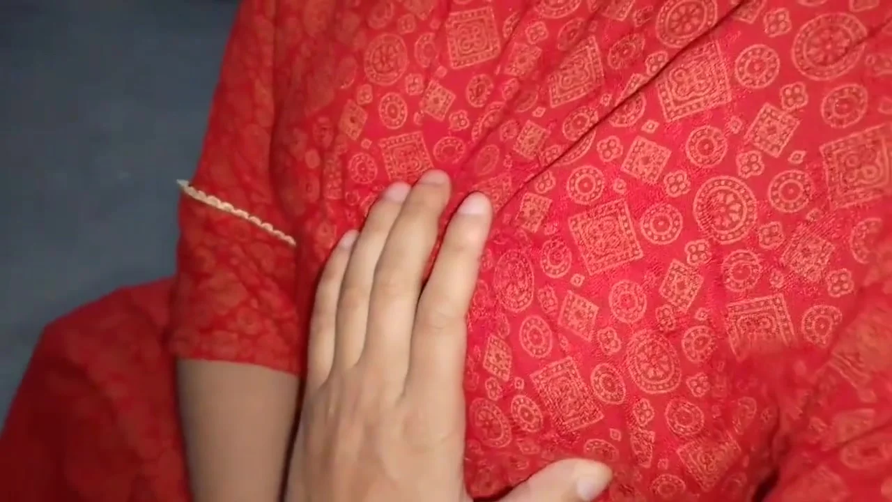 Desi Indian Shugar Aunty Affair With Neighbor Boy