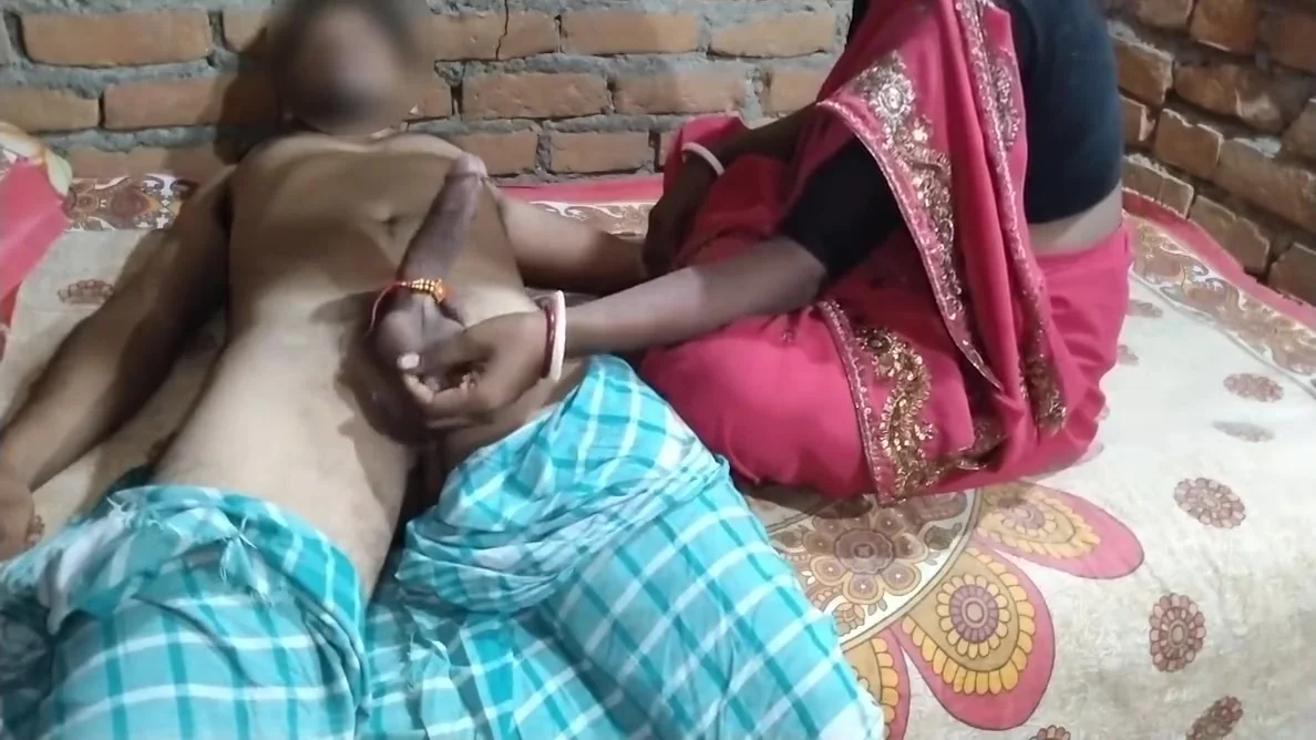 Rakshabandhan Sex . Ne Ke Lund Pe Rakhi Bandha