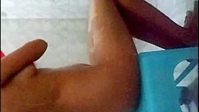 Indian Bhabhi Ki Nahati Hui Chupke Se Bnai Video