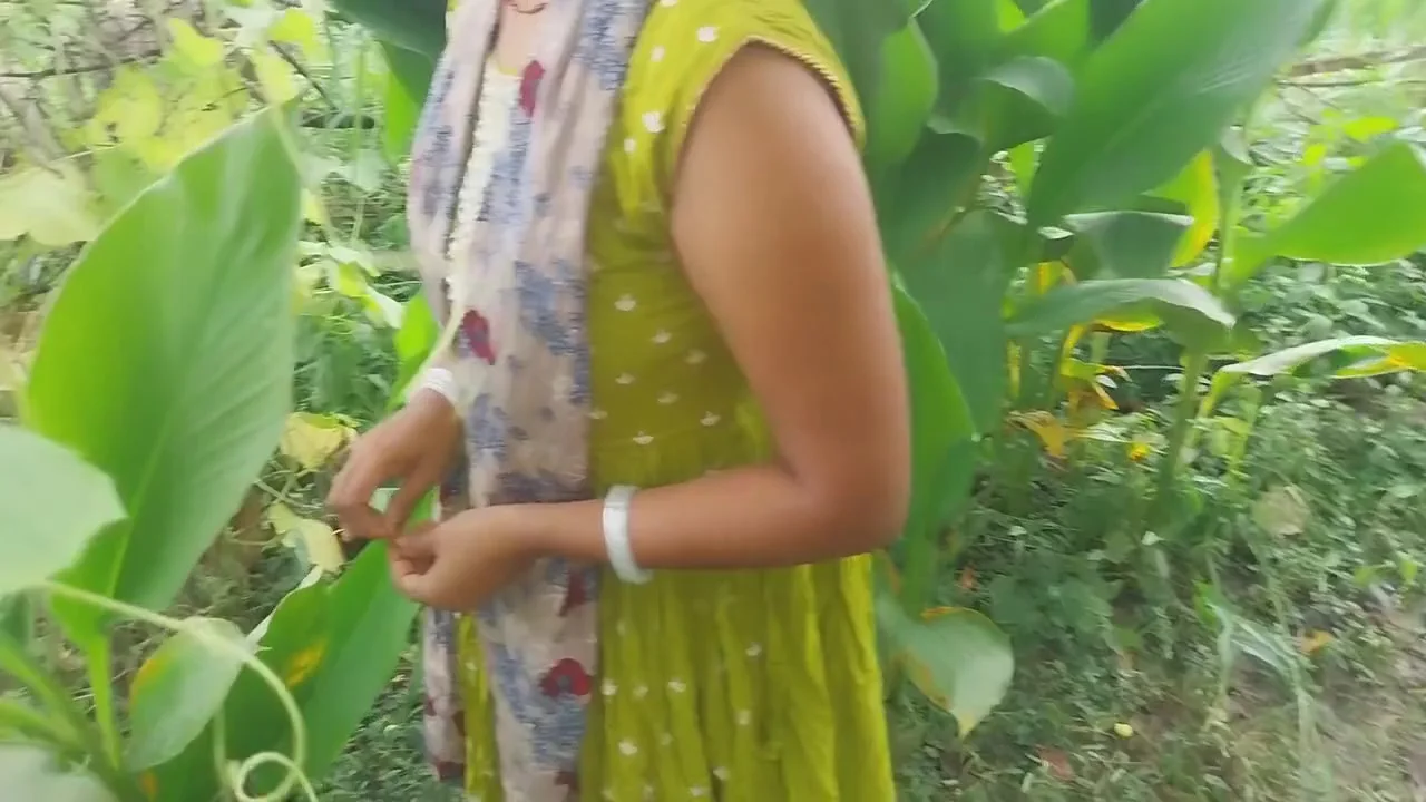 Indian Forest Garden Nearby My House Garden Out Side Hot Deshi Girl Fucking - Sucking Big Cook Blowjob
