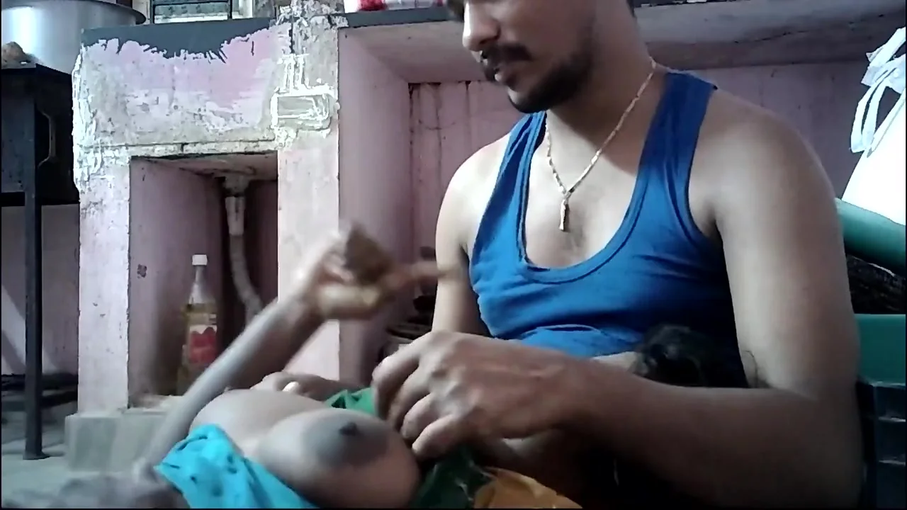 Indian House Wife Big Boobs Pressing