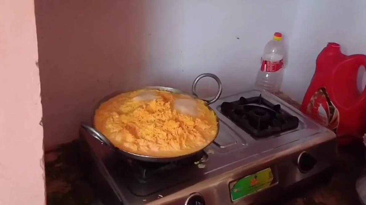 Mind Control - Cant Control Her Mind When Shes Teaching In The