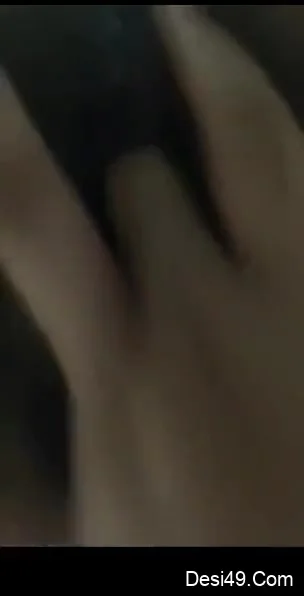 Today Exclusive- Sexy Desi Chick Shows Her Boobs And Pussy