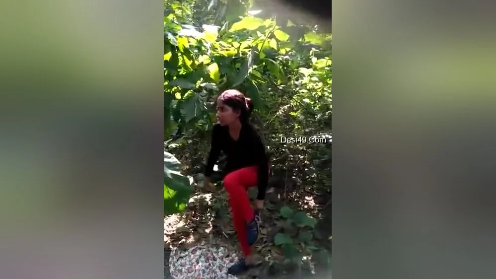 Today Exclusive- Desi Lover Outdoor Fucking