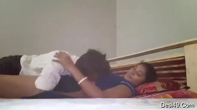 Today Exclusive- Desi Famous Couple Romance And Fucking 3