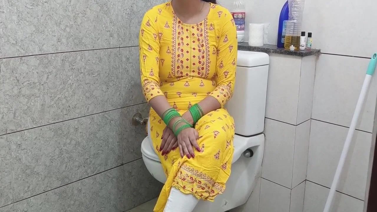 Indian Hot Stepmother Fucked Stepson Dirty In Washroom In Hindi Audio