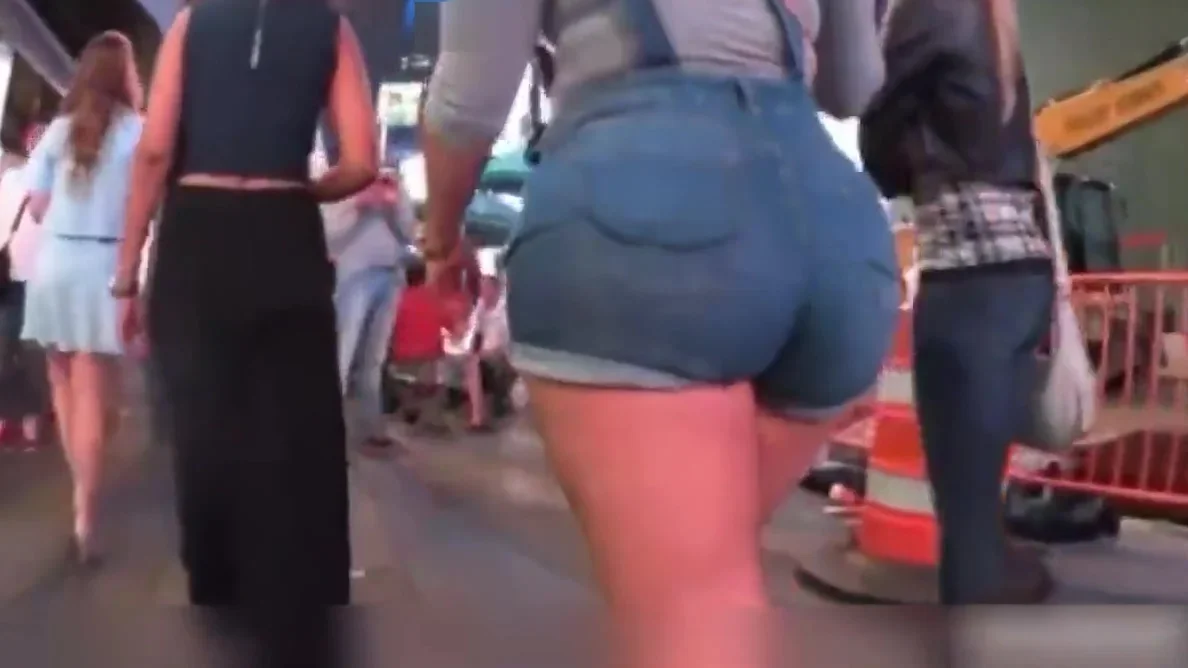 Juicy latin booty in tight jean shorts