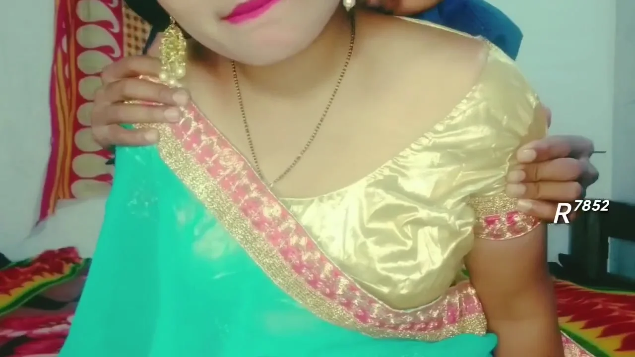 Hot Guys Fuck - उफ्फ भाभी क्या लन्ड चुस्ती है पानी निकाल देी