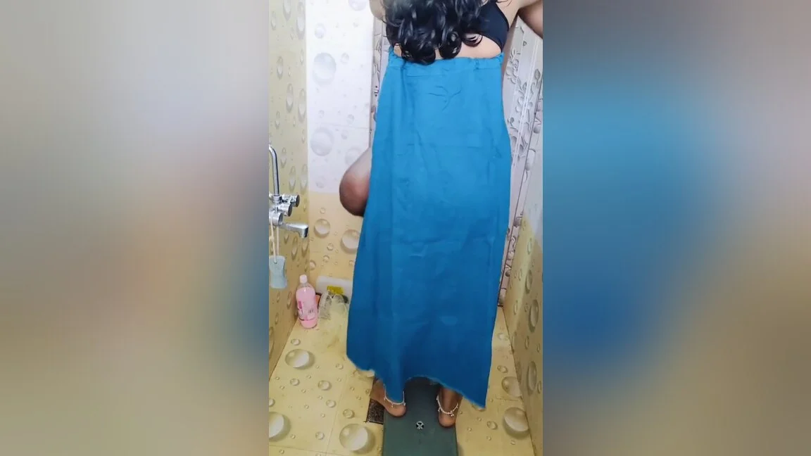 Sweet Village Couple Taking Bath In Hotel