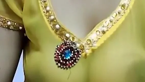 Desi Bhabi - Big Boobs Pressing