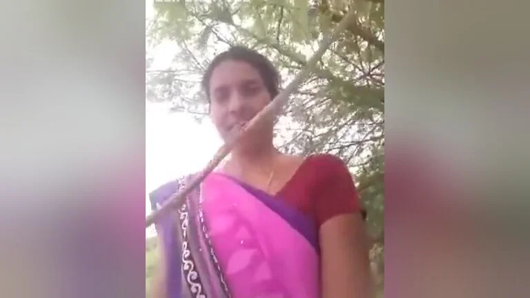 Telugu Aunty Lakshmi Yadav Sexy