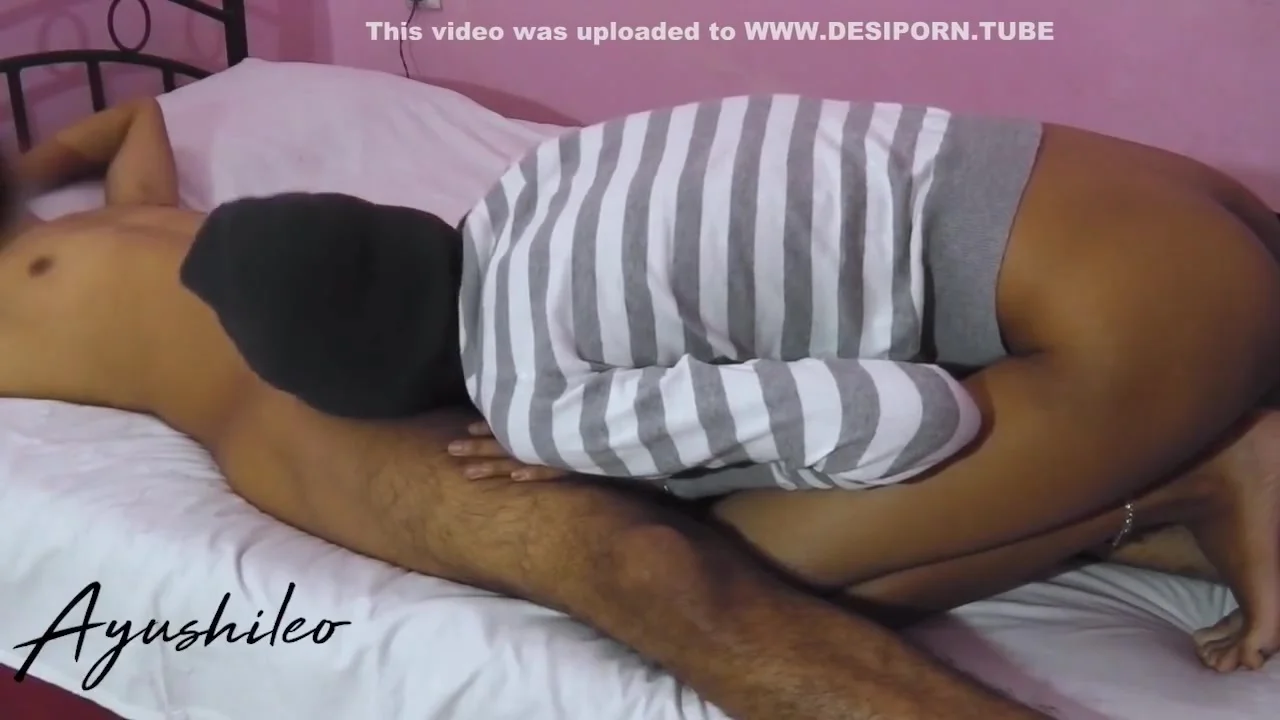 Sri Lankan - Asian Spa Massage teen 18+ Girl Satisfy Her Customer With Her Toys