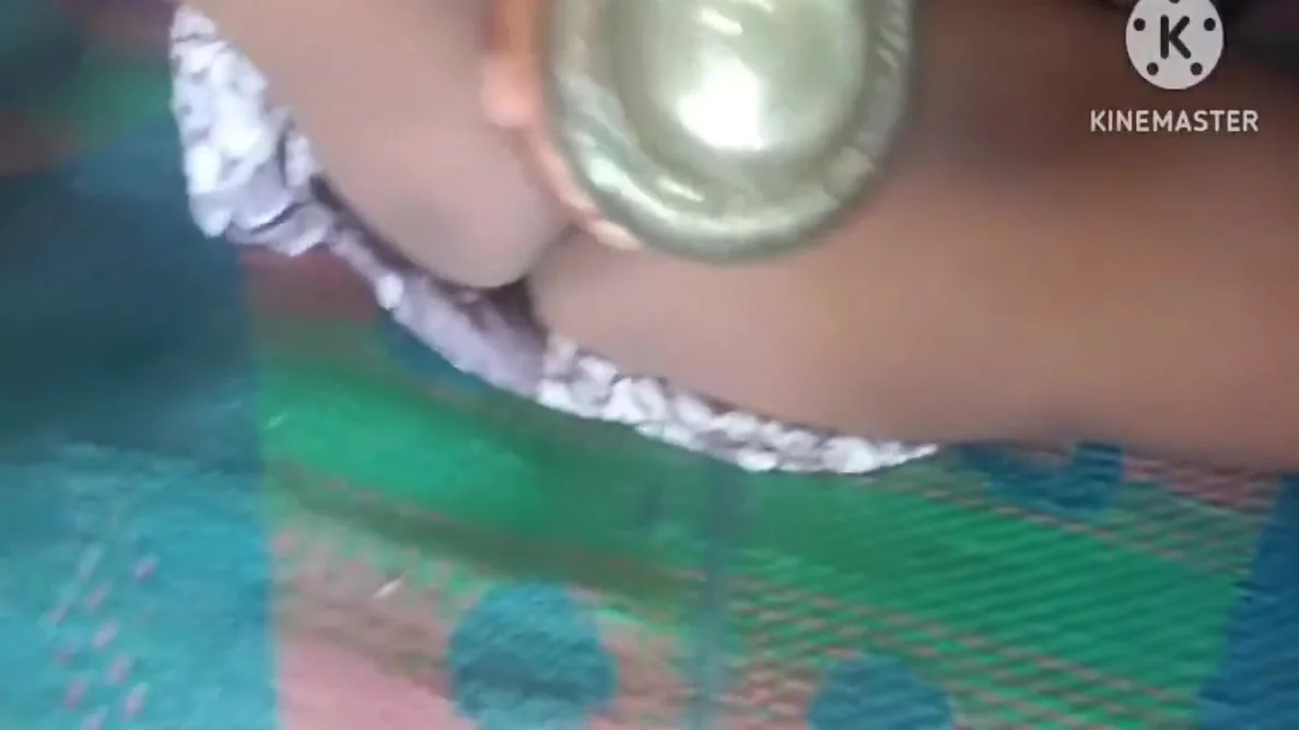 Housewife Pati Ghar Per Nahin Tha To Botal Se Chudai Ki