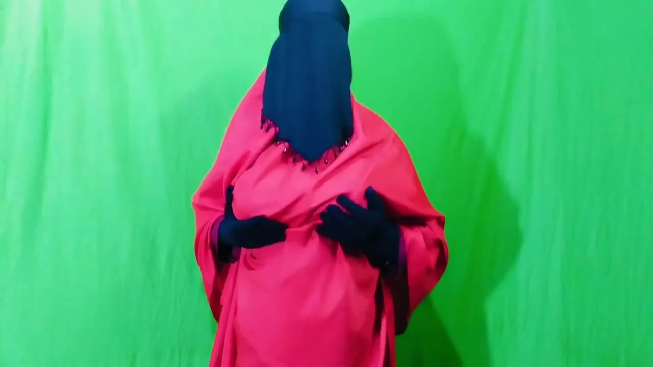 Bangladeshi Beautiful Housewife Spending The Night With Neighbor