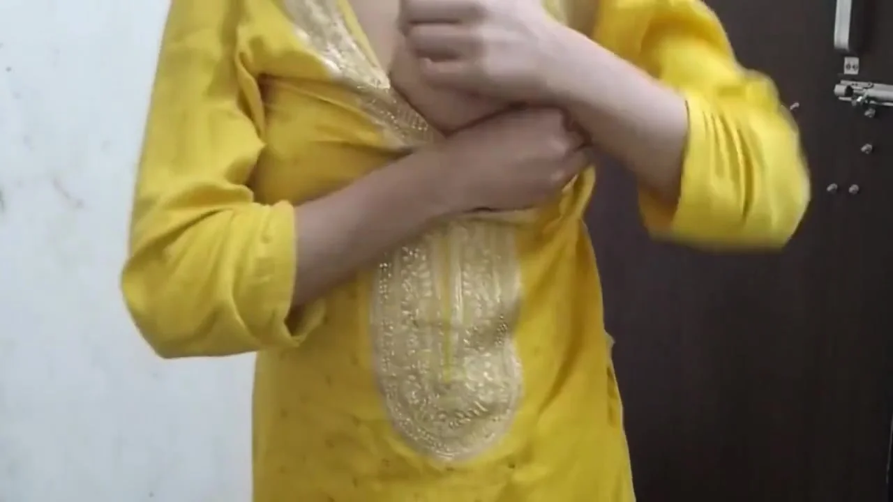 College Girl Ko Hostel Me Band Karke Pel Diya