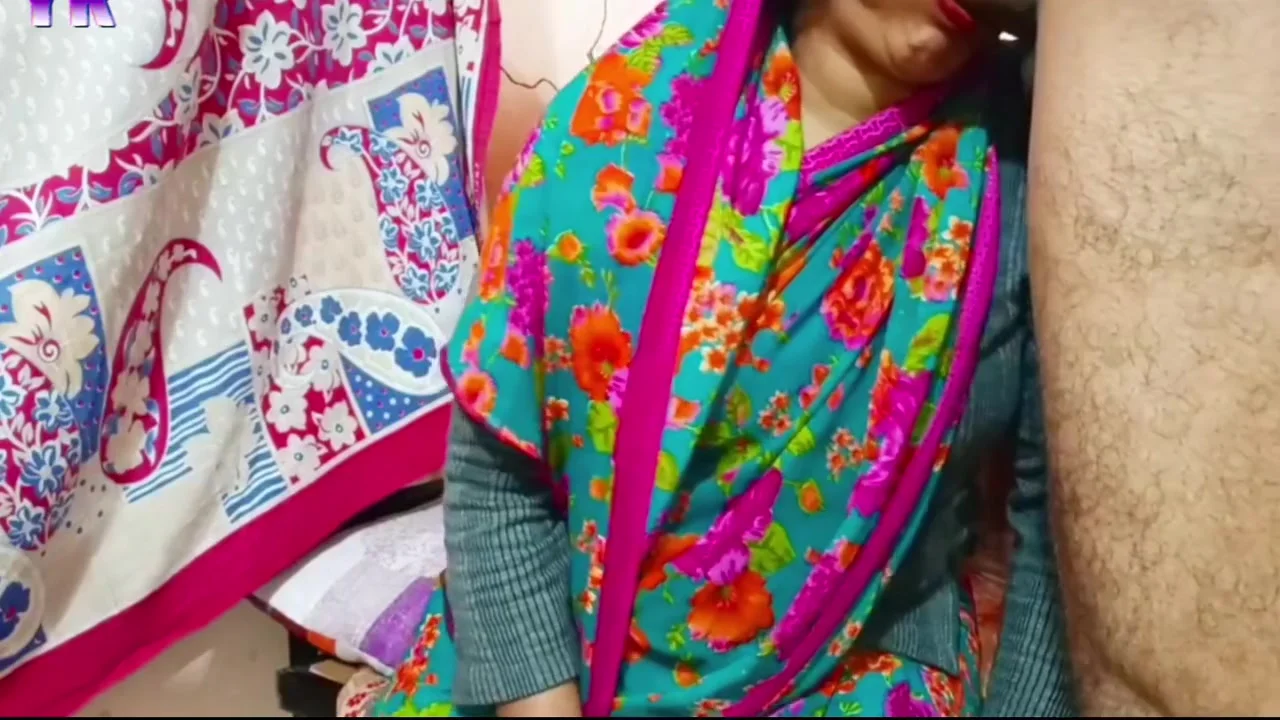 Bhanji Ko Mama Ne Gand Mein Chuda