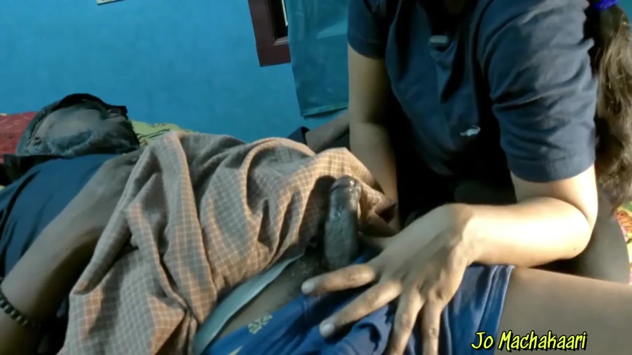 Tamil Sexy Lady Giving Her Pussy To Lick