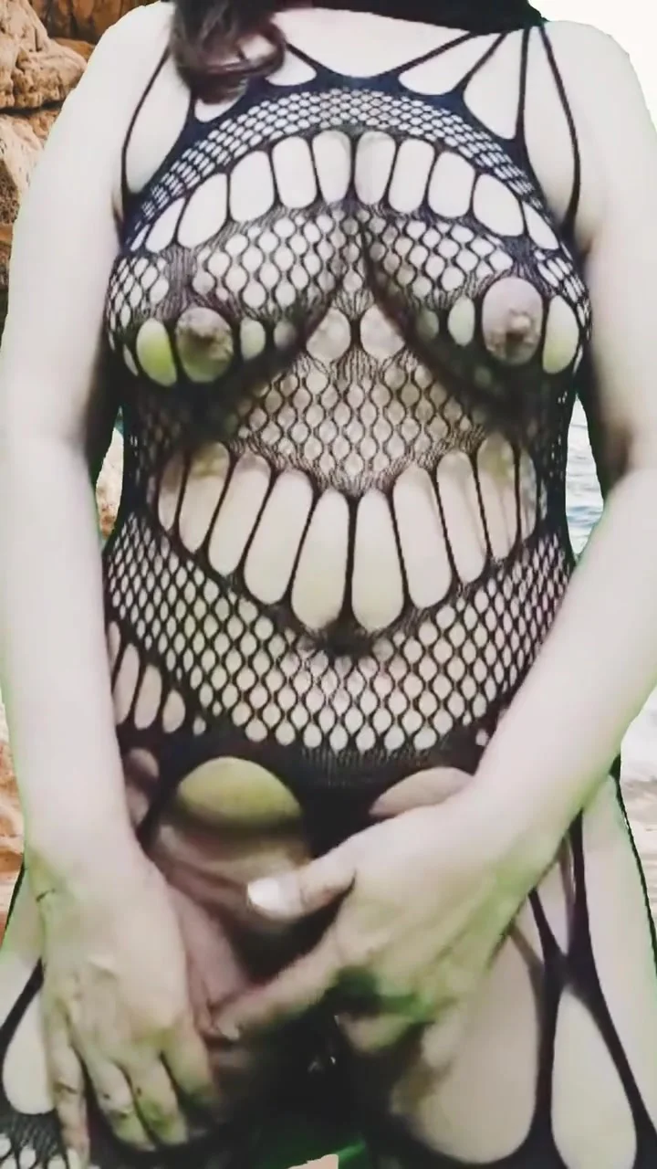 Sea Side Indian Stepmom Enjoy Orgsam Sex On Sea Side