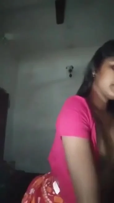 Sexy Indian teen 18+ Housewife Revealing Her Nude Body Parts