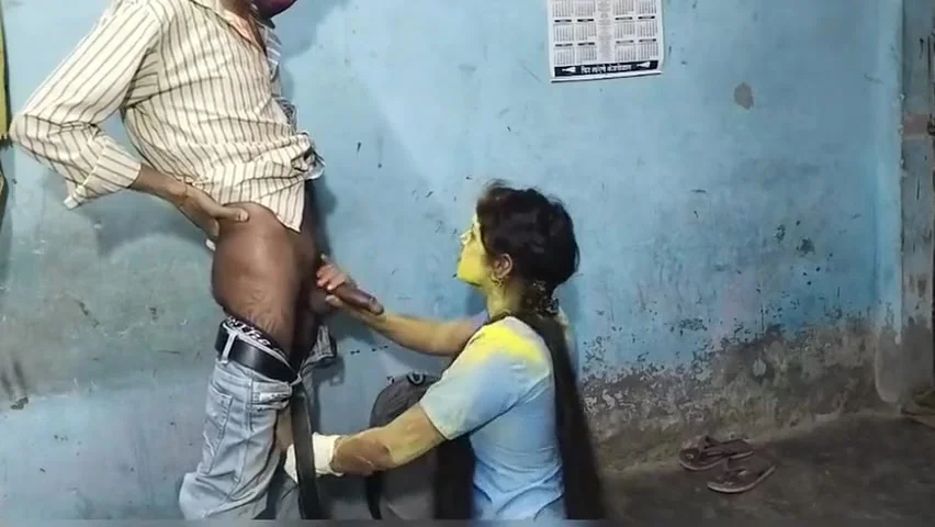 College Girl Celebrates Holi By With Her Boyfriend