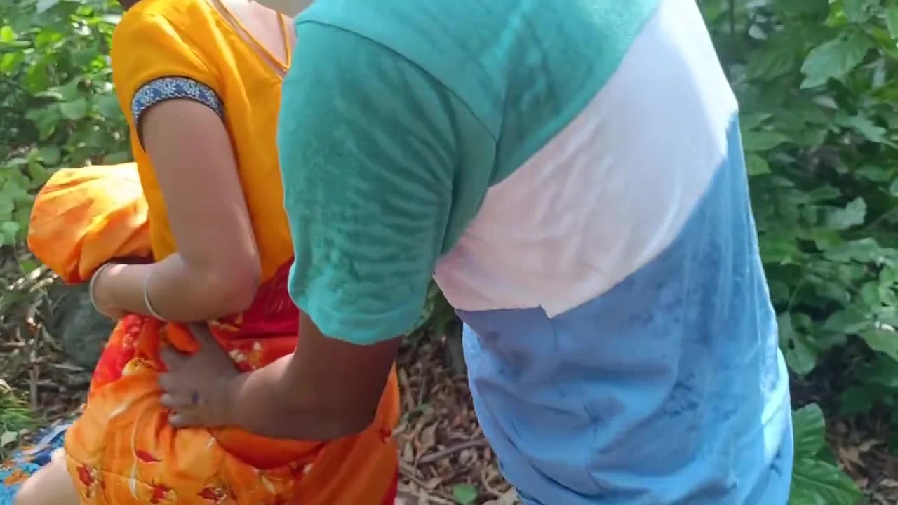 Bhabhi Ki Hui Chudai Jungle Mein