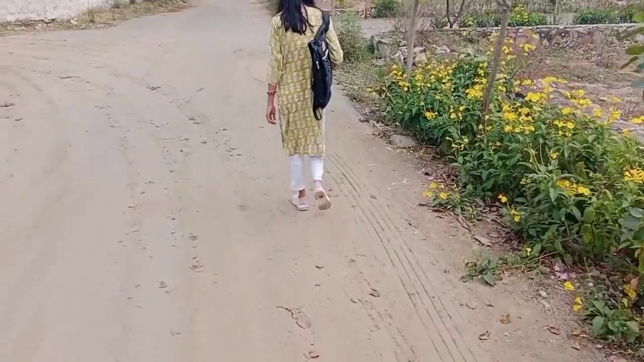 College Se Rahi Ladki Ko Choda