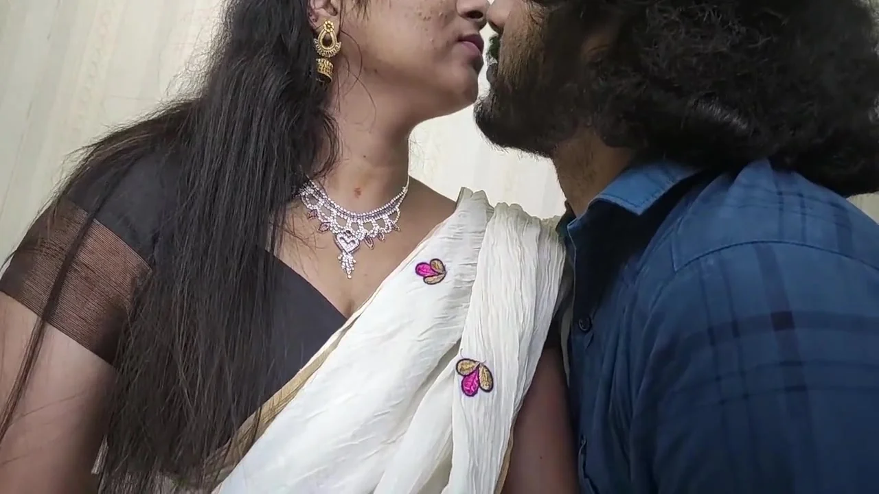 Vaishnavy And Sharun Raj First Night Romance, Kerala Dress Hot First Night, Wedding Costume Sex Romance, Mallu First Night