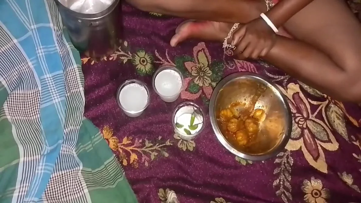 2 Bhabhi Ko Tari Pila Kar Chudai Ki