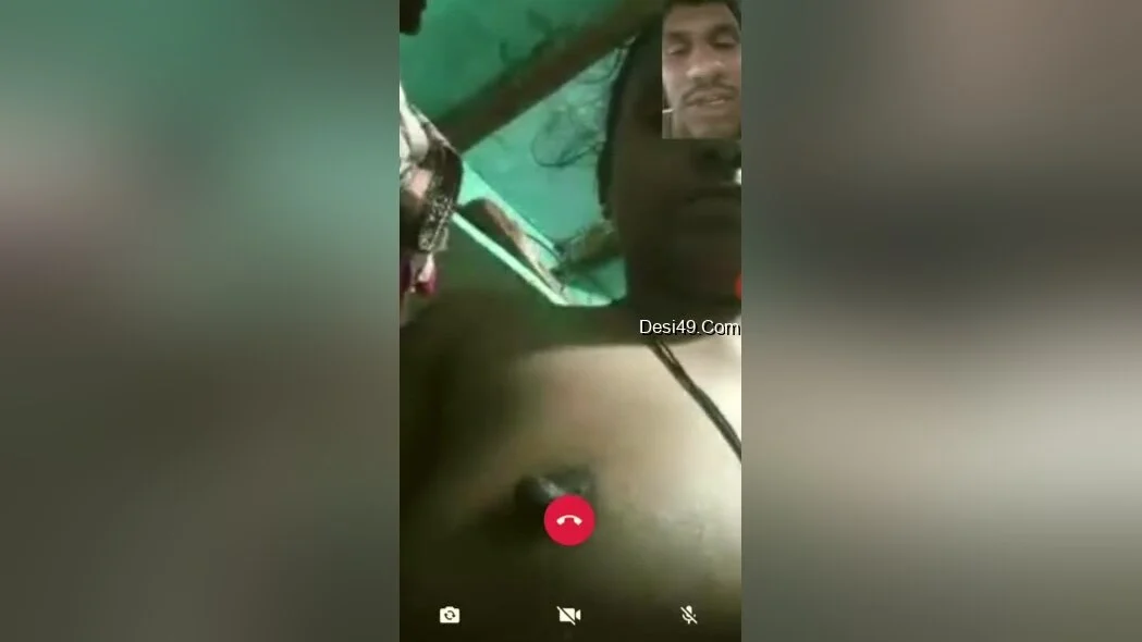Today Exclusive- Sexy Telugu Bhabhi Showing Her Boobs And Pussy To Lover On Video Call