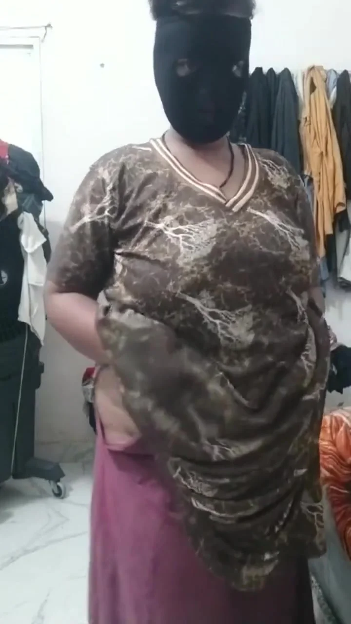 Mallu Aunty Dress Changing Video
