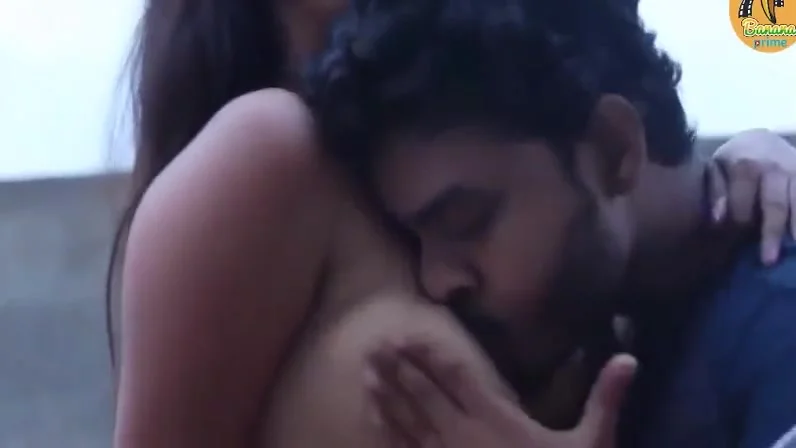 Hot Nokrani Ko Bhai Ne Karke Zabardasti Chudai Ki