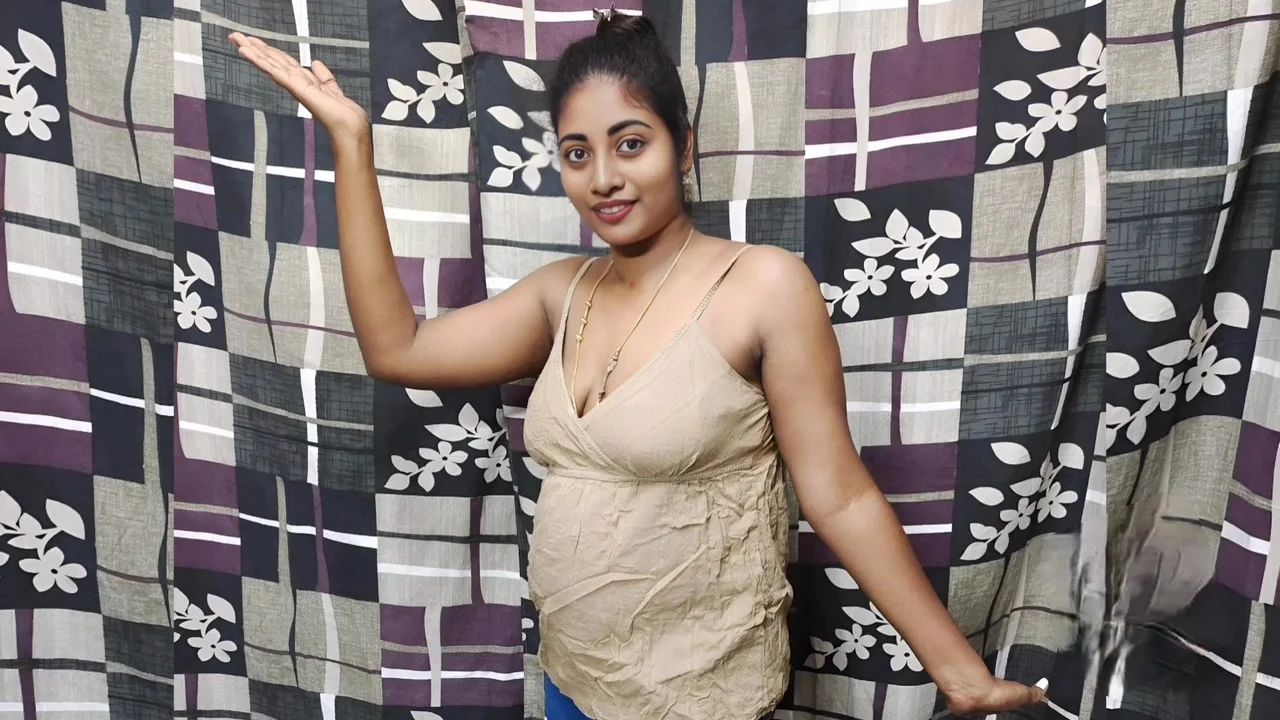 Ass Sexy Indian Milf Got Fucked While She Was In Her Phone - Hindi Sex