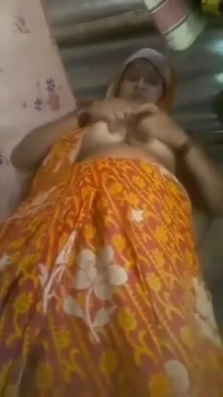 Unsatisfied Muslim Wife Showing Her Assets