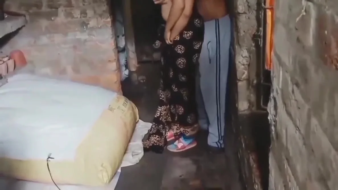 Viral Video Of Gaus Mal Bhabhi