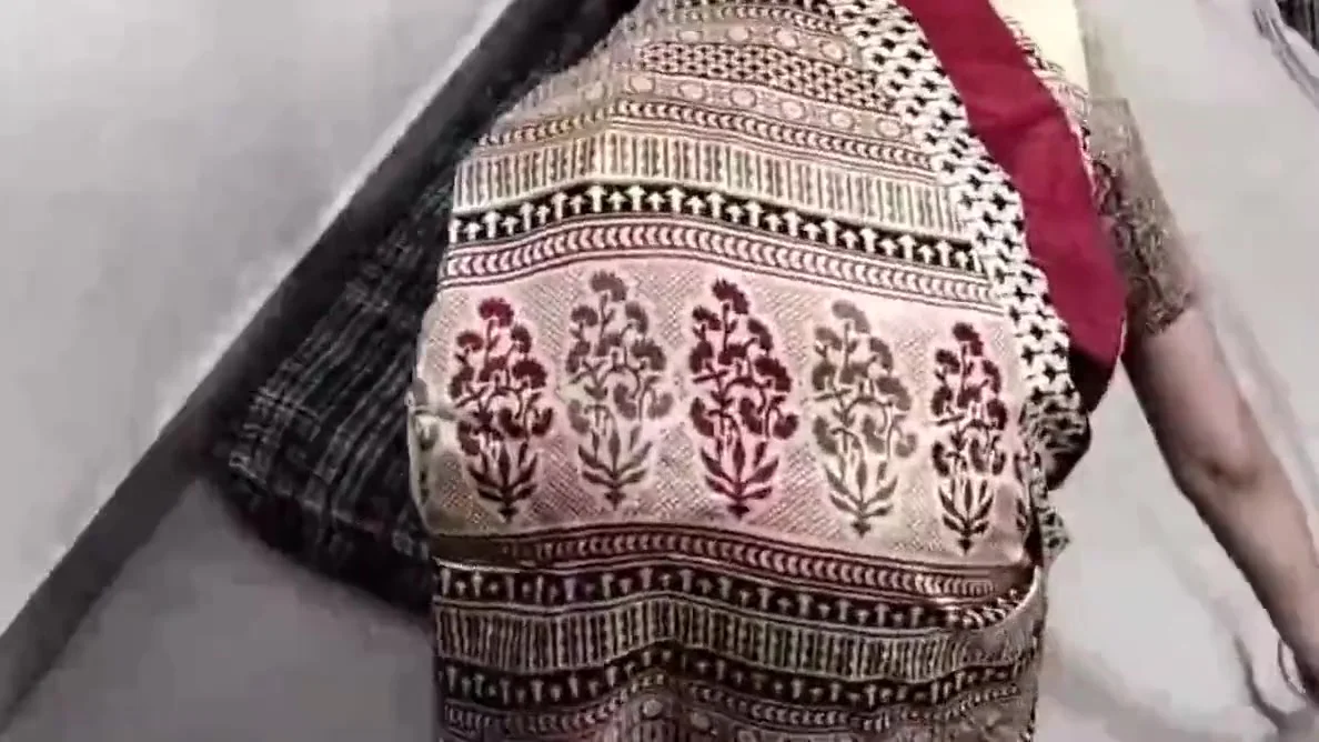 Bhabhi Ko Bur Me Land Daal Paani Nikala