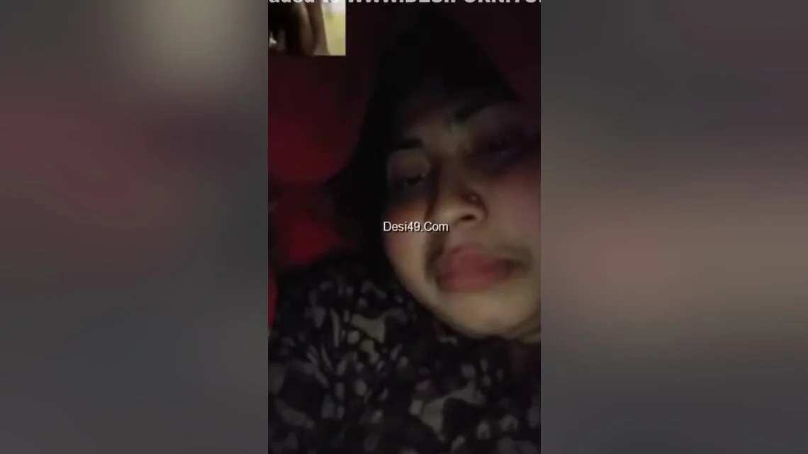 Today Exclusive -sexy Bhabhi Showing Her Pussy On Video Call