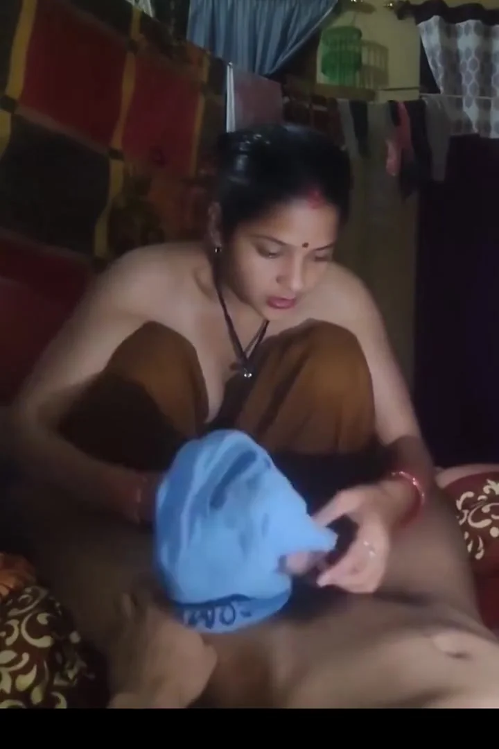 Full Video Of Desi Giving Blowjob And Riding Dick And Moaning In Pleasure - Village Bhabhi