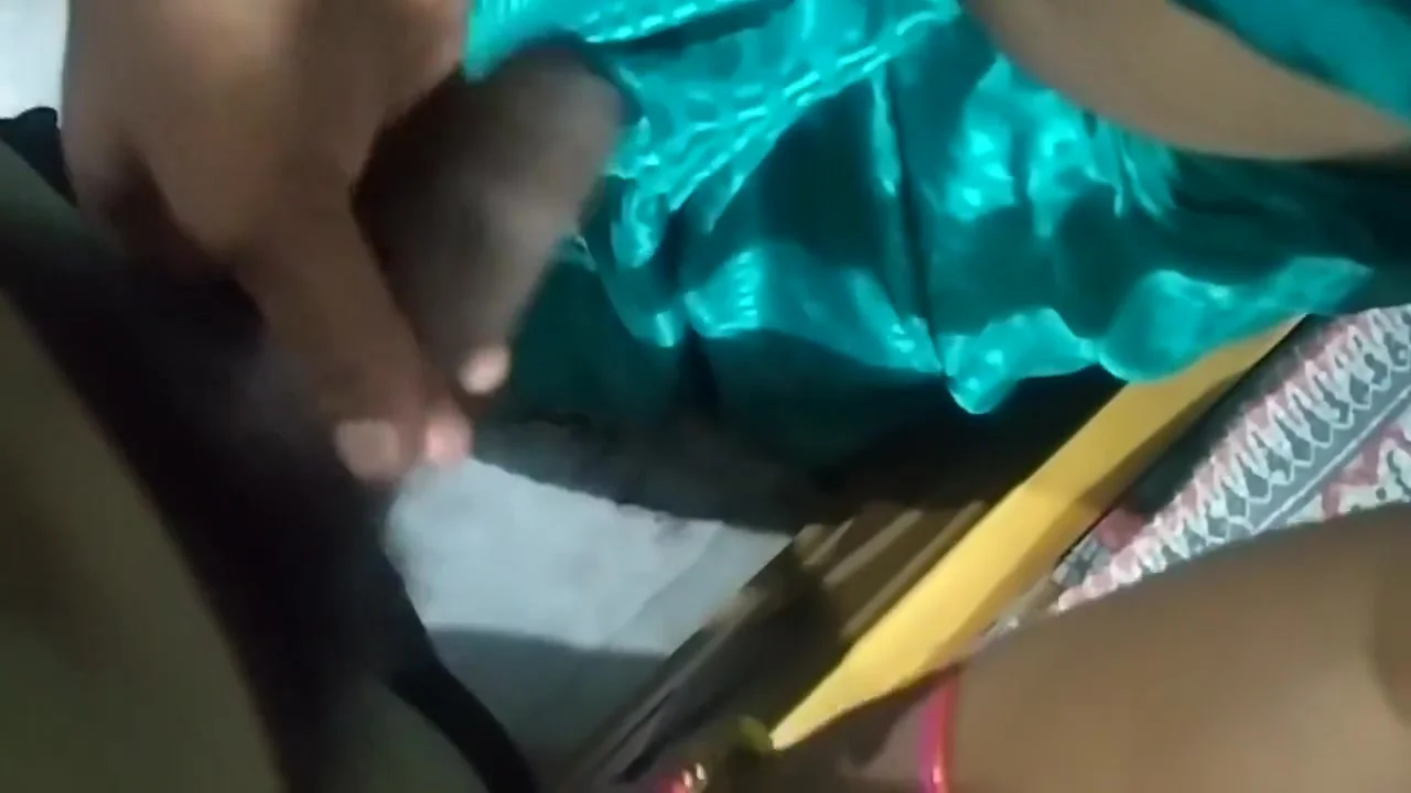 Desi Indian Aunty Hot Sex In Saree