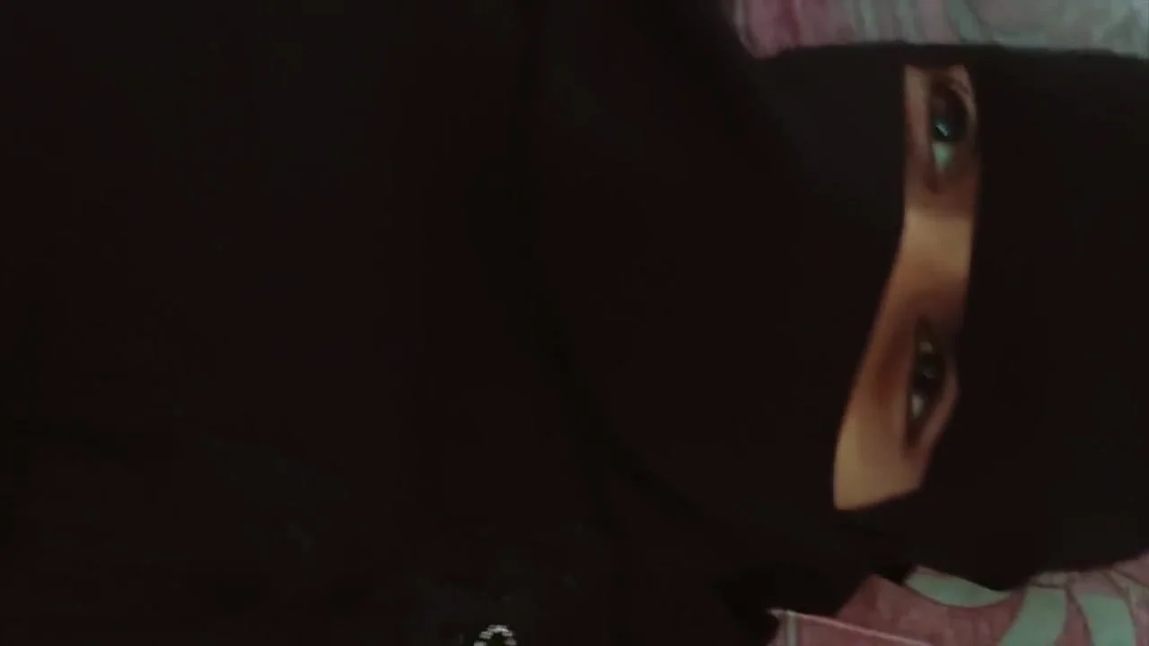 Natural Big Boobs Girl Fucked In Niqab