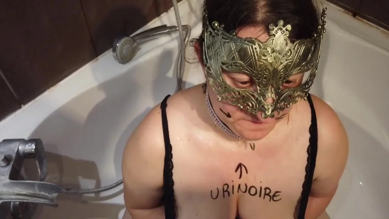 My Owner Uses Me As A Urinal!!!!