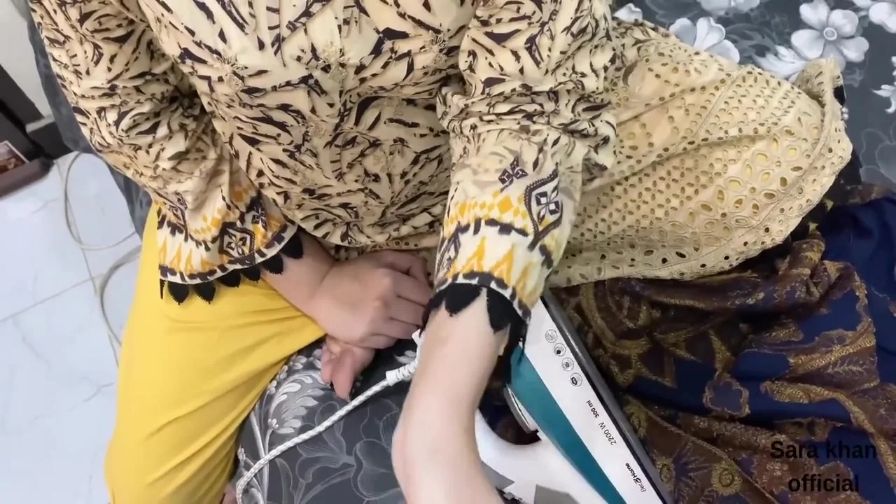 Cheating Stepmom Fucks Her Stepson After He Knows The Truth(hindi Audio)