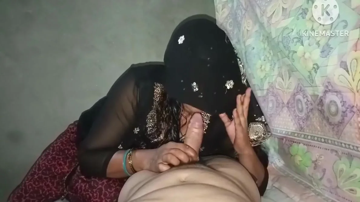 Beautiful Desi Indian Bhabhi Kajal Nisha Hot Teen 18+ Girl In Blue Color Saree Fuck Intense