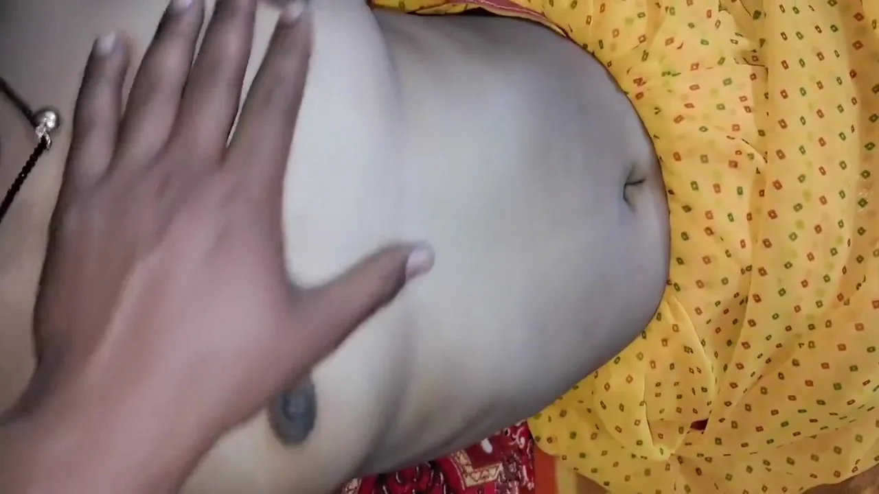 Indian Bhabhi Xshika Seduce Her Younger Stepbrother