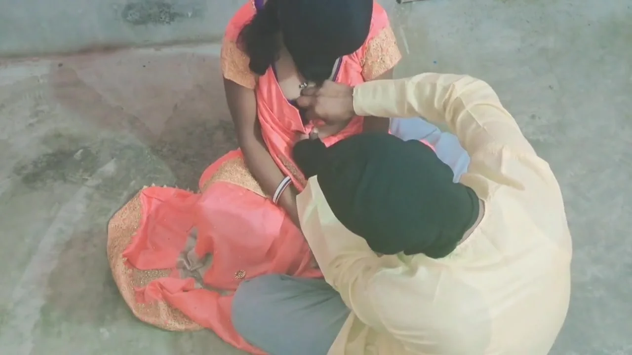 Saadi Ki Raat First Honeymoon Sex Video Of Husband And Wife
