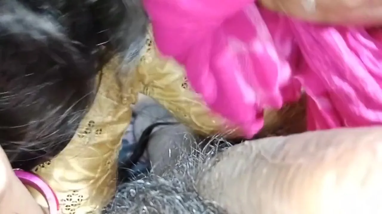 Xxx Hot Desi Maal Holi Per Bua Ki Ladki Ne Pahli Bar Land Dekha Orland Ko Chaba Dala