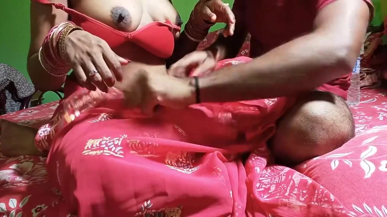 Babu Ji Ne Malish Ke Baad Bahu Ko Seduce Kare Tabadtod Choda, Hindi Talking Porn