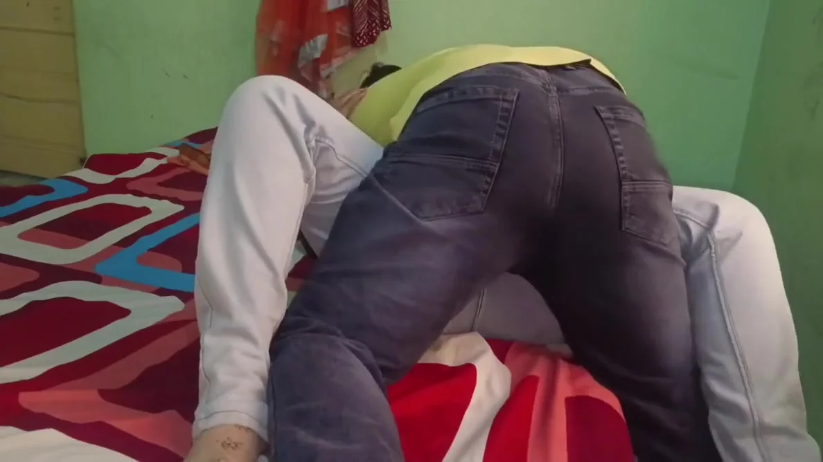 Bahar Se Ladke Bulakr Choti Behan Khub Chudwaya