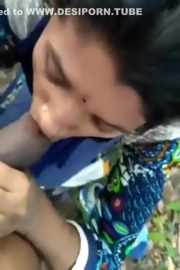 Dehati Outdoor Cock Sucking