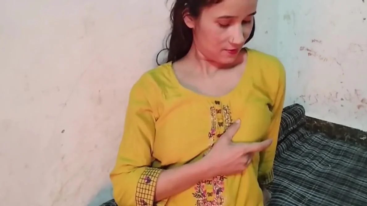 Abbu Jaan Ko Call Ker Ke Ghar Pe Bulaya